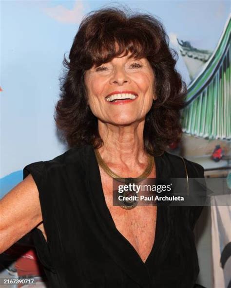 355 Adrienne Barbeau Photos Stock Photos & High。